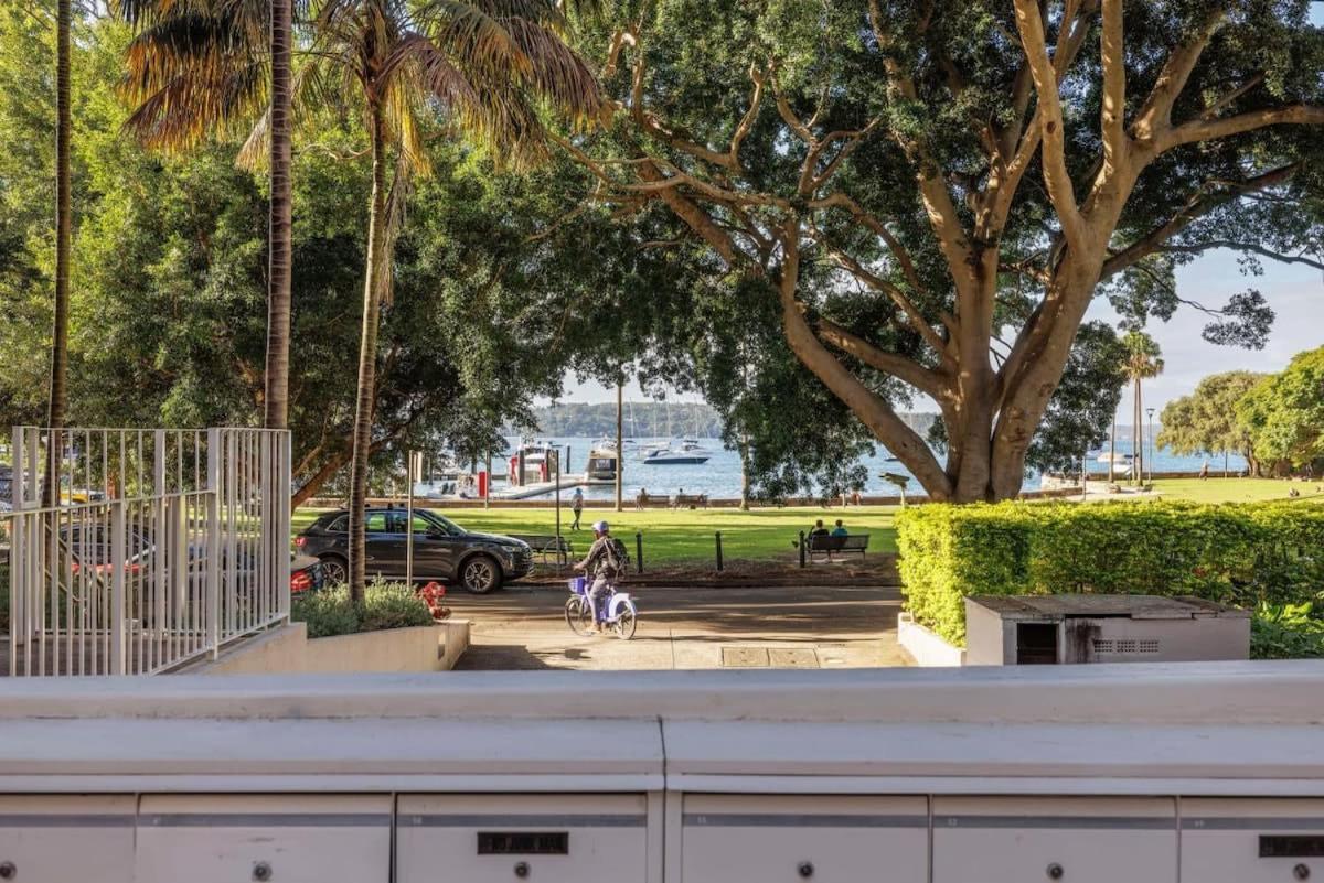 Studio Apt With Parking Balcony & Water Views シドニー エクステリア 写真