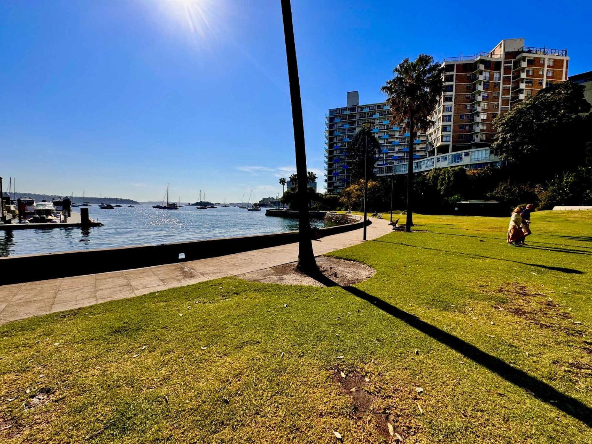 Studio Apt With Parking Balcony & Water Views シドニー エクステリア 写真